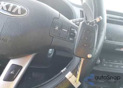 2013 Kia Sportage Lx z USA, uszkodzony, nr VIN KNDPB3A26D7435757